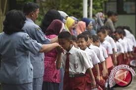 Dibandingkan, Ditekan, Diabaikan: 3 Hal yang Bisa Merusak Semangat Belajar Anak Sejak Dini